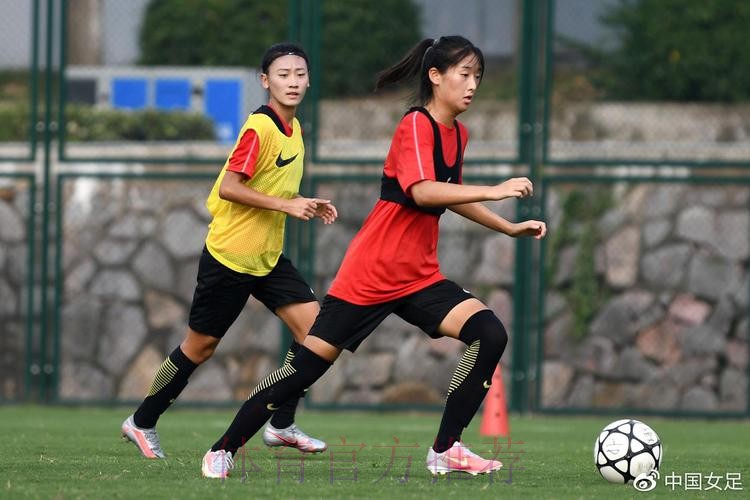 “乘风破浪,敢耀绽放” 2020赛季女甲联赛顺利收官 “乘风破浪,敢耀绽放” 2020赛季女甲联赛顺利收官